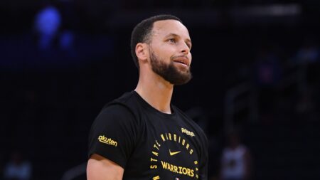 Stephen Curry suffered pelvic contusion from fall, no structural damage, he is out Saturday vs. Hawks