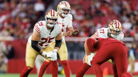 OL Charlie Heck agrees to terms with Bucs