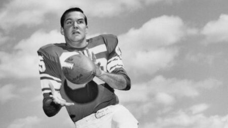 Former NFL receiver Paul Flatley dies at 84