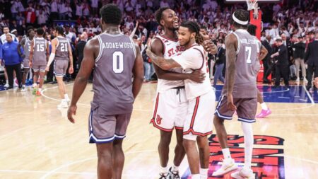 College basketball rankings: Houston, Tennessee, St. John’s move up in AP Top 25; Louisville makes big move