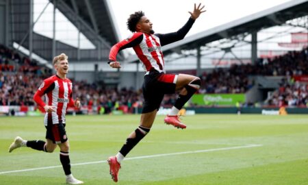 Schade fires rampant Brentford to win despite late rally from Manchester United