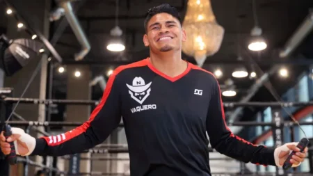 Emanuel Navarrete reveals he may move divisions after Charly Suarez title defence