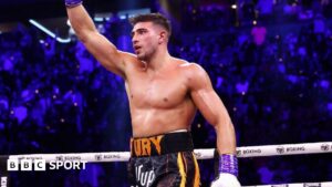 Tommy Fury: Boxer beats Kenan Hanjalic on return to the ring
