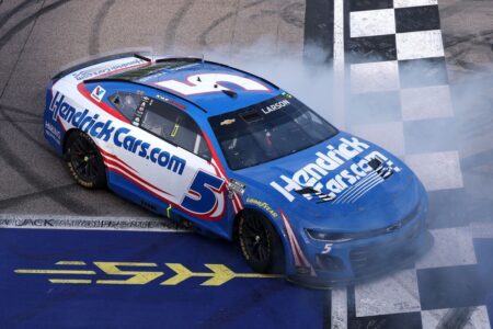 Unstoppable in Kansas, Kyle Larson cruises to a dominant NASCAR Cup win