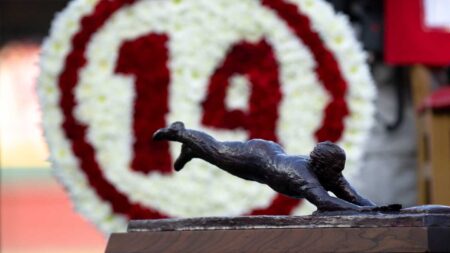 Cincinnati Reds pay tribute to Pete Rose a day after he was posthumously reinstated by MLB