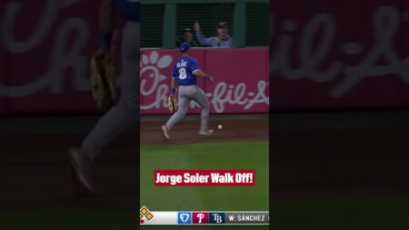 Jorge Soler with a wild walk off for the Angels!