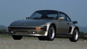 The Weirdest Factory Porsche 911 Could Make a Comeback