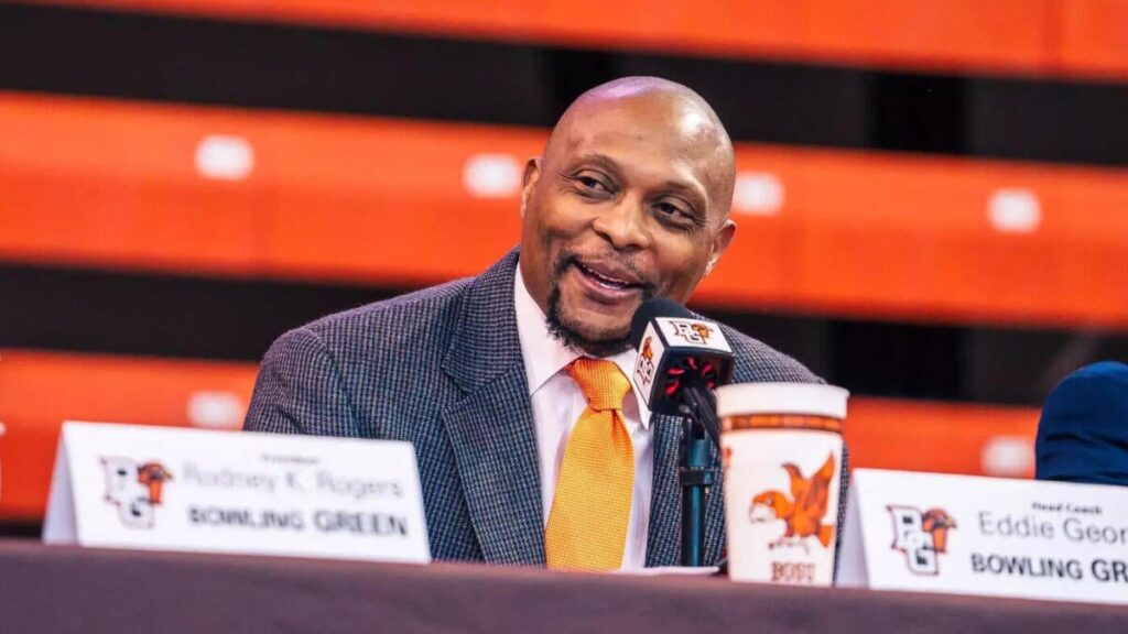 Eddie George receives vote of confidence from Jim Tressel ahead of first season with Bowling Green