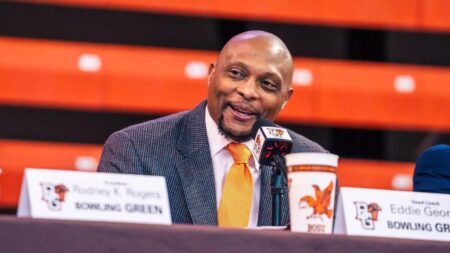 Eddie George receives vote of confidence from Jim Tressel ahead of first season with Bowling Green