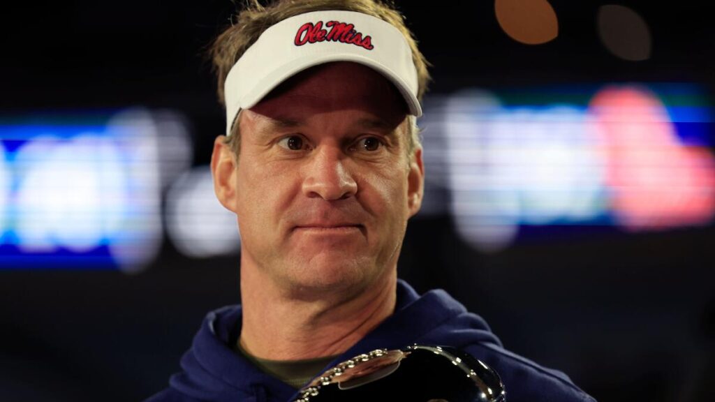 Lane Kiffin shares details on EA Sports College Football 26 cover shoot, reunion with Reggie Bush, Tim Tebow