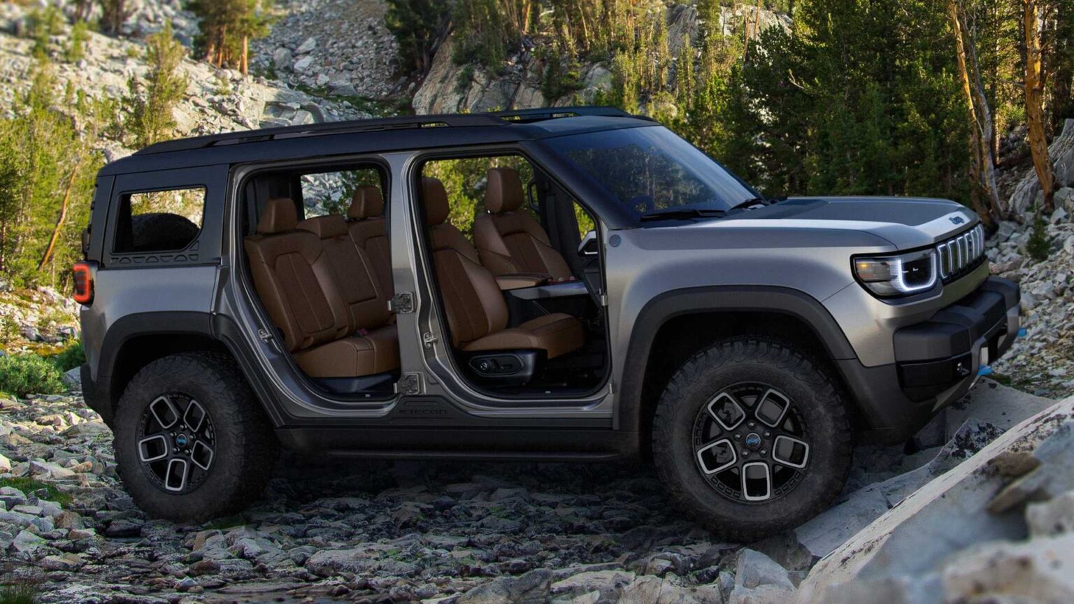 The Recon Will Be Jeep’s ‘New Defender,’ Says Exec