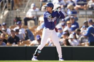 Dodgers call up utilityman Hyeseong Kim, who will join the team in Atlanta