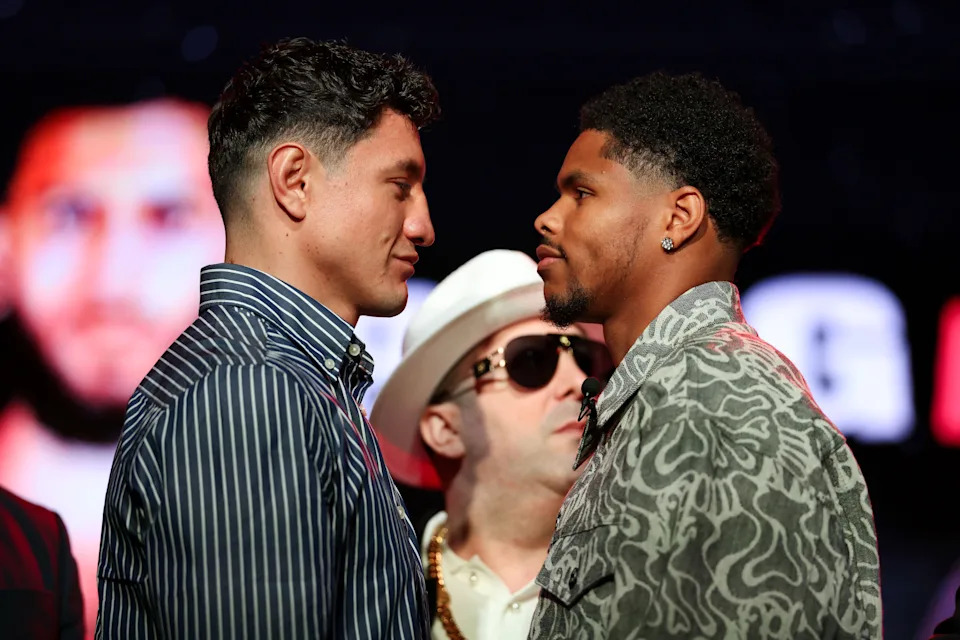 NEW YORK, NEW YORK - MAY 15: William Zepeda (L) and Shakur Stevenson face off during a press conference ahead of the fight between Edgar Berlanga and Hamzah Sheeraz at The Palladium on May 15, 2025 in New York City. (Photo by Cris Esqueda/Golden Boy/Getty Images)