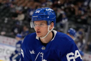 Maple Leafs' 'Coaching Decision': Will Nick Robertson or David Kampf Enter Game 5 Lineup Against Panthers?