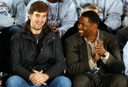 Eli Manning, Michael Strahan reportedly competing to buy minority share of Giants