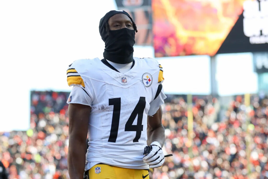Steelers trading WR George Pickens to Cowboys