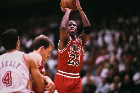 Michael Jordan jersey from Bulls’ first three-peat sells for .6 million at auction