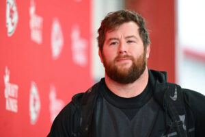 Bears reportedly sign Joe Thuney to 2-year,  million extension that could make him richest NFL guard ever