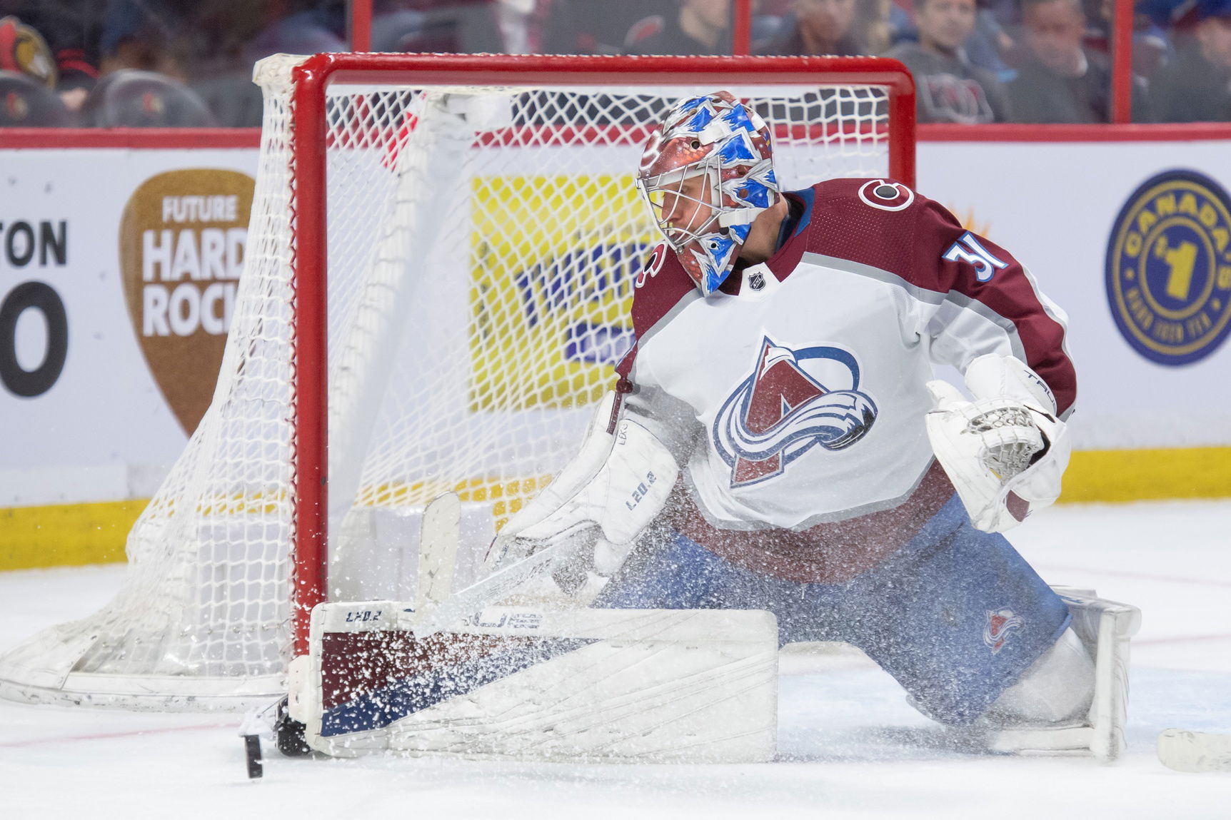 Ex-Avalanche Goalie Sticking With His New Team