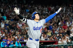 Shohei Ohtani shows rare burst of emotion after go-ahead, 3-run HR in Dodgers’ win over Diamondbacks