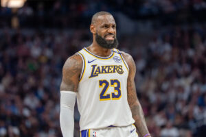 LeBron James reportedly likely to opt into .6 million player option with the Lakers