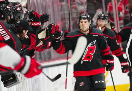 Count On Stankoven, Lundell Adding to High-Scoring Game 2 of Hurricanes-Panthers
