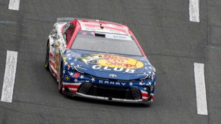 Drivers honor fallen soldiers at Coca-Cola 600
