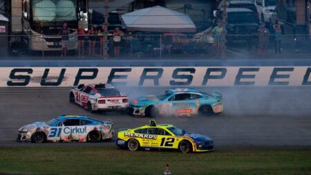 Will rain affect Cracker Barrell 400?