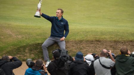 How many men’s golfers have won 3 legs of the career Grand Slam?