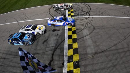 Watch NASCAR race at Kansas today: TV channel, time, schedule