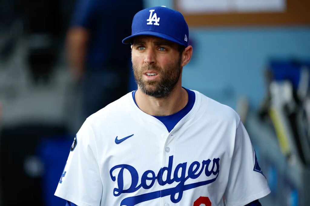 Dodgers designate veteran utilityman Chris Taylor for assignment