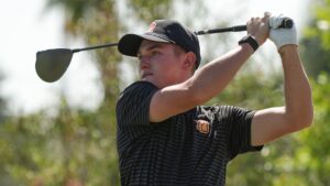 Palm Desert shoots under par as team to win CIF golf qualifier