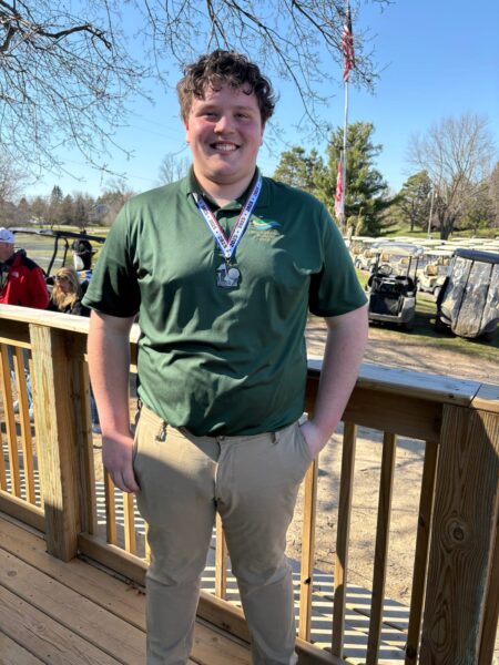 Will Carleton Academy senior Tyler Slade qualifies for the Division 4 golf state finals