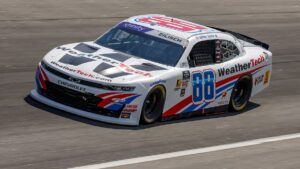 Kyle Larson to drive for injured Connor Zilisch