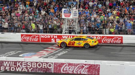 Expert picks for Cup Series race