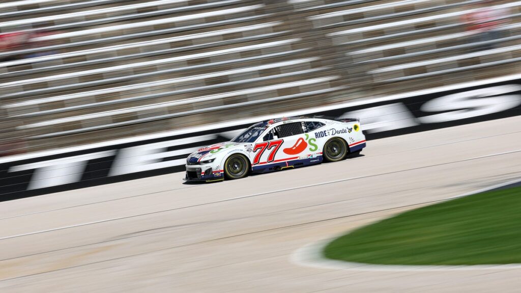 Starting lineup, TV schedule for May 4 Cup race