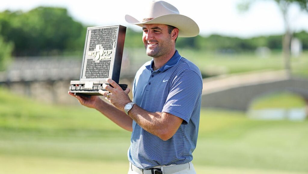 Scottie Scheffler chasing Rory McIlroy, Justin Thomas