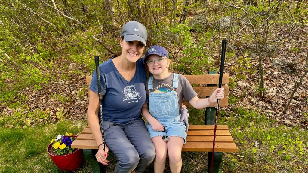 Mother, daughter continue inspirational drive in Bedrock women’s golf league