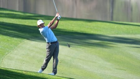 Charlie Woods surges into contention at top Florida AJGA event