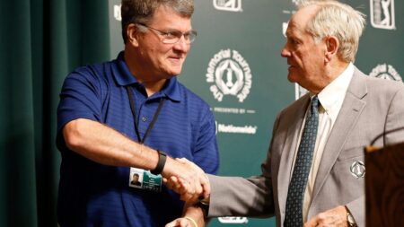 Memorial Tournament honors former Dispatch golf writer Bob Baptist