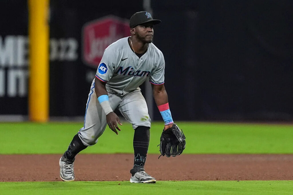 Marlins reportedly designate Ronny Simon for assignment days after he shed tears during three-error game