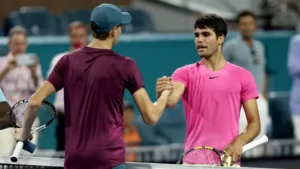 Carlos Alcaraz sends message to Jannik Sinner before world no. 1’s return from doping ban
