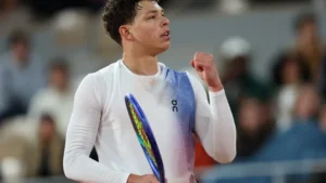 Ben Shelton called ‘best hope’ by legend before overcoming injury to win marathon match at French Open