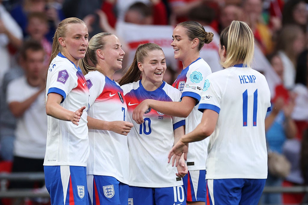 Beever-Jones led an excellent night for England and Sarina Wiegman