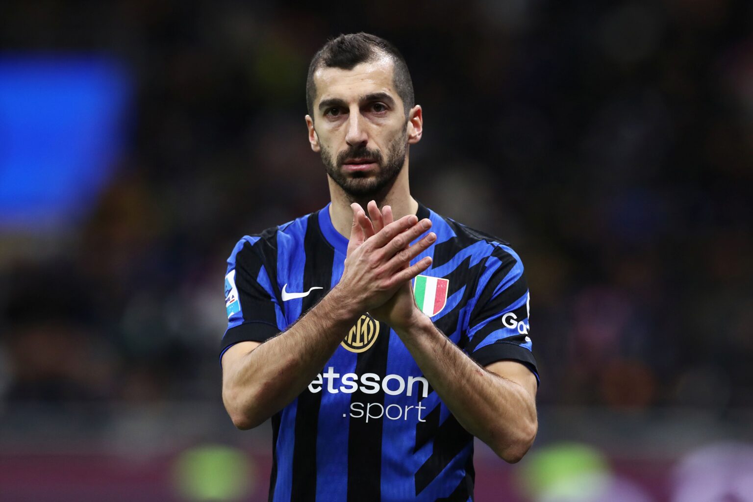 Inter Milan hype up tireless Henrikh Mkhitaryan display vs Barcelona