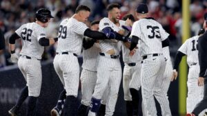 Yankees come from behind for 4-3 walk-off win over Padres in extras