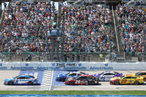 Kyle Larson is AdventHealth 400 winner, Kansas final results