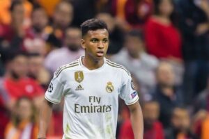 Arsenal emerge favourites in transfer battle with Chelsea and Madrid