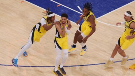 Tyrese Haliburton on choke gesture after Game 1 buzzer-beater vs. Knicks: 'It felt right at the time'
