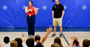 NASCAR driver pays a visit to Thomas Jefferson Elementary – Newton Daily News